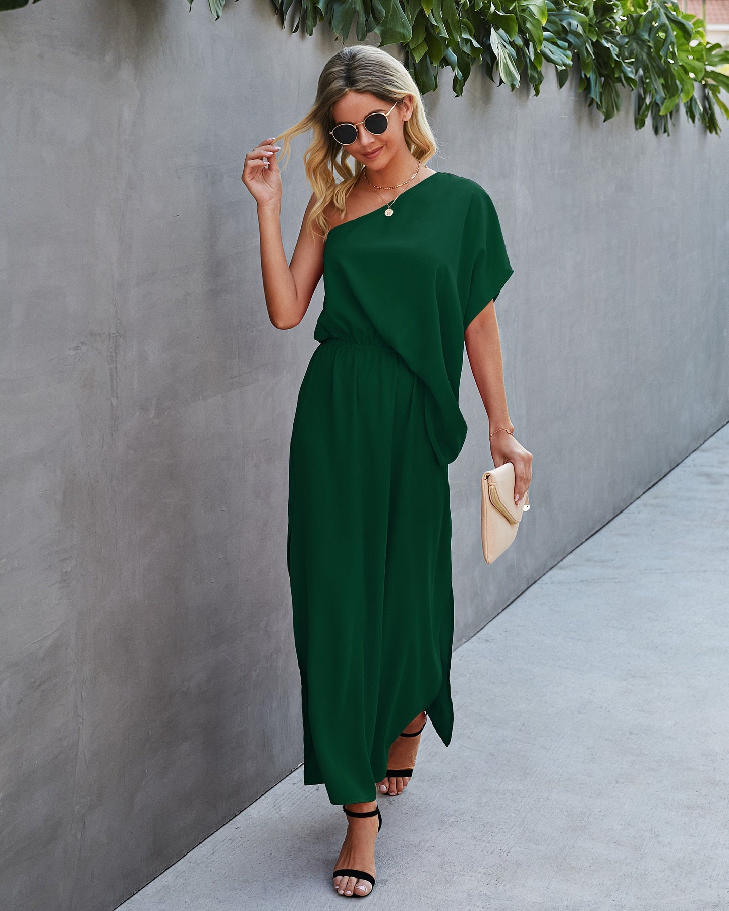 Elegant Off-Shoulder Maxi Dress