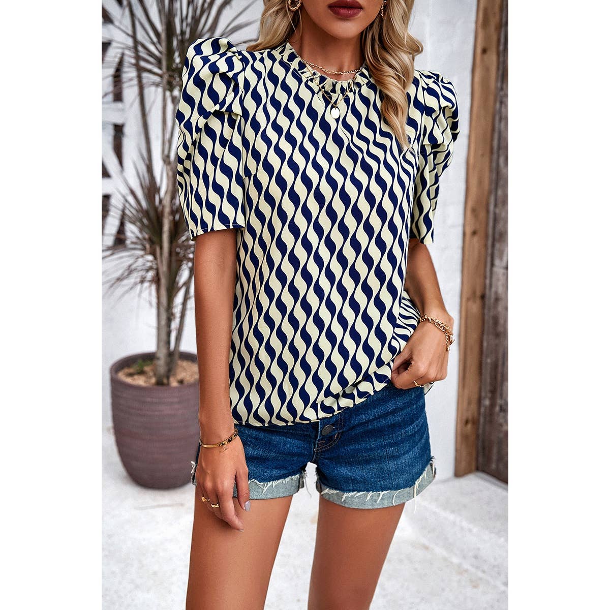 Puff Sleeves Allover Print Knot Loose Fit Top